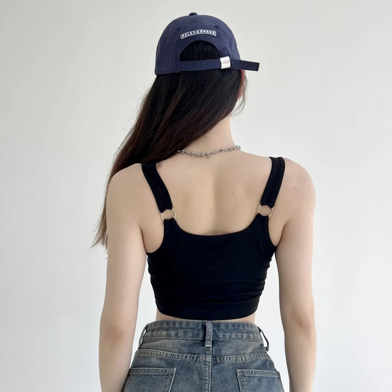 Top corto Y2K para mujer, camiseta sin mangas ajustada con dobladillo, informal, Sexy, ropa de calle blanca, camisetas sin mangas con letras y almohadilla，top mujer tops for women 2023，women's tops tees top y2k