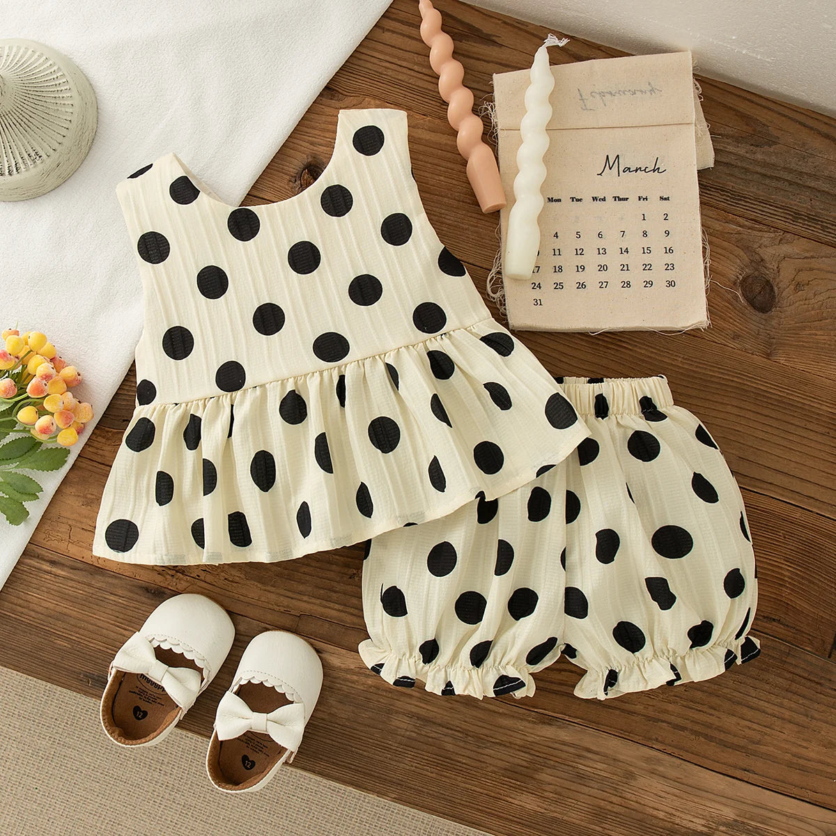 Conjunto de 2 piezas para niñas pequeñas, Top y pantalones cortos sin mangas con lazo de lunares de estilo coreano, traje informal de algodón de verano para bebés recién nacidos para jugar